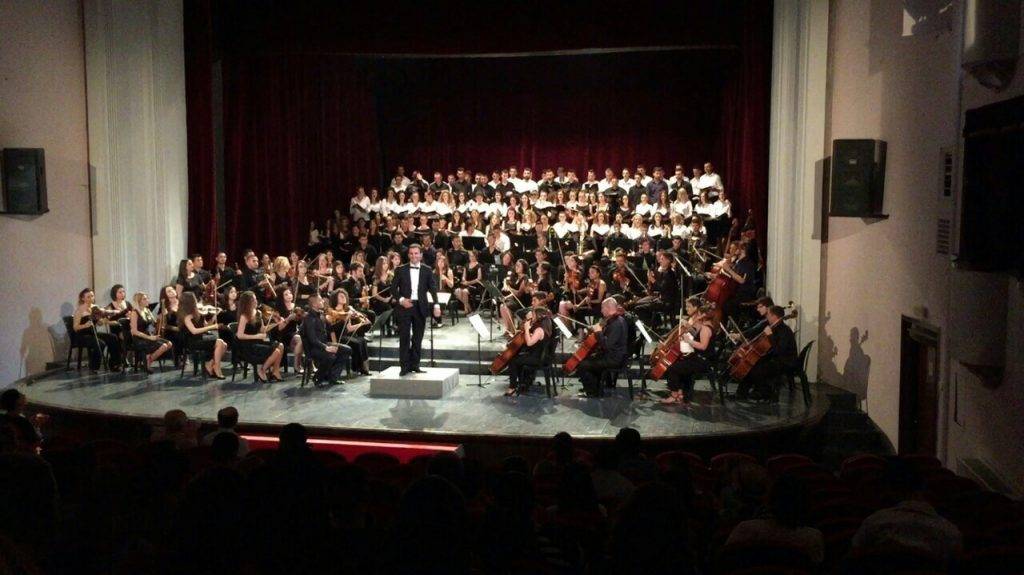 Në Tiranë u mbajt koncert në kuadër të bashkëpunimit në mes të Universitetit të Arteve të Bukura dhe Universitetit 