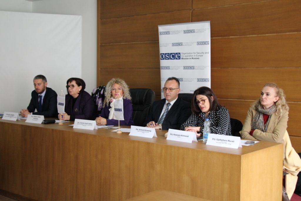 A roundtable on women’s rights was held at UHZ