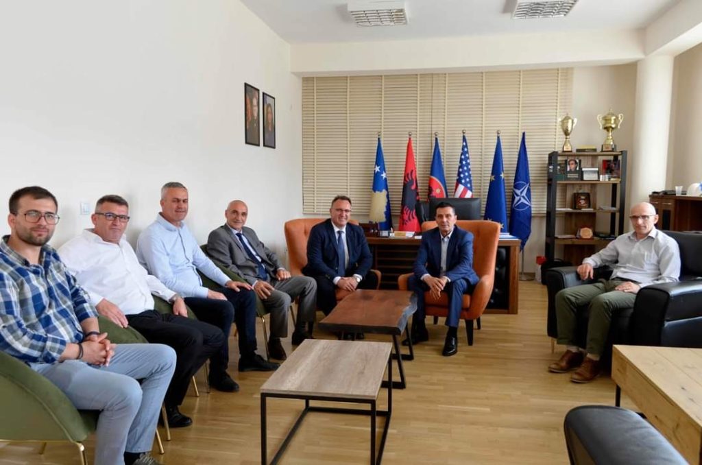 The Rector of UHZ visits the Municipality of Junik 
