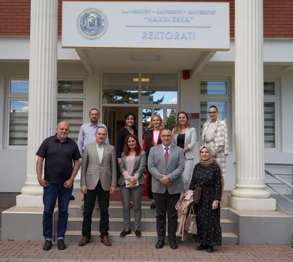 Përfaqësues të universitetit Necmettin Erbakan/Turqi vizitojnë universitetin “Haxhi Zeka”