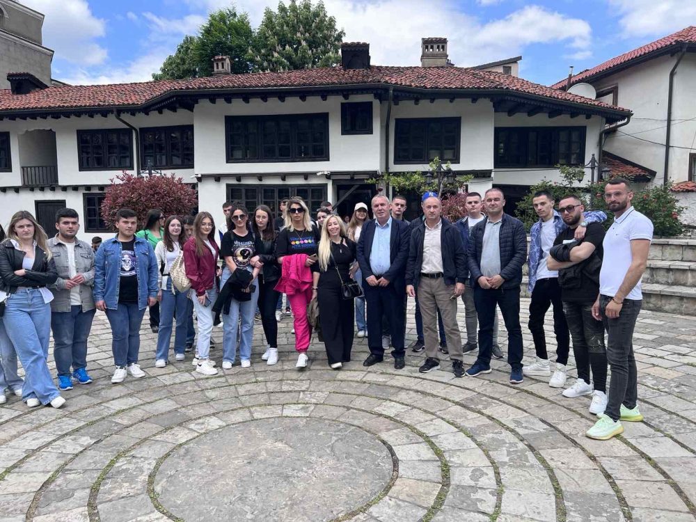 Vizitë e studentëve të FMTHM në Prizren dhe Prevallë