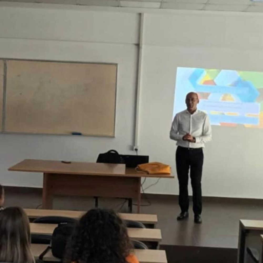 Prezantimi në Universitetin e Tiranës nga Prof.asoc.dr Vehbi Miftari 