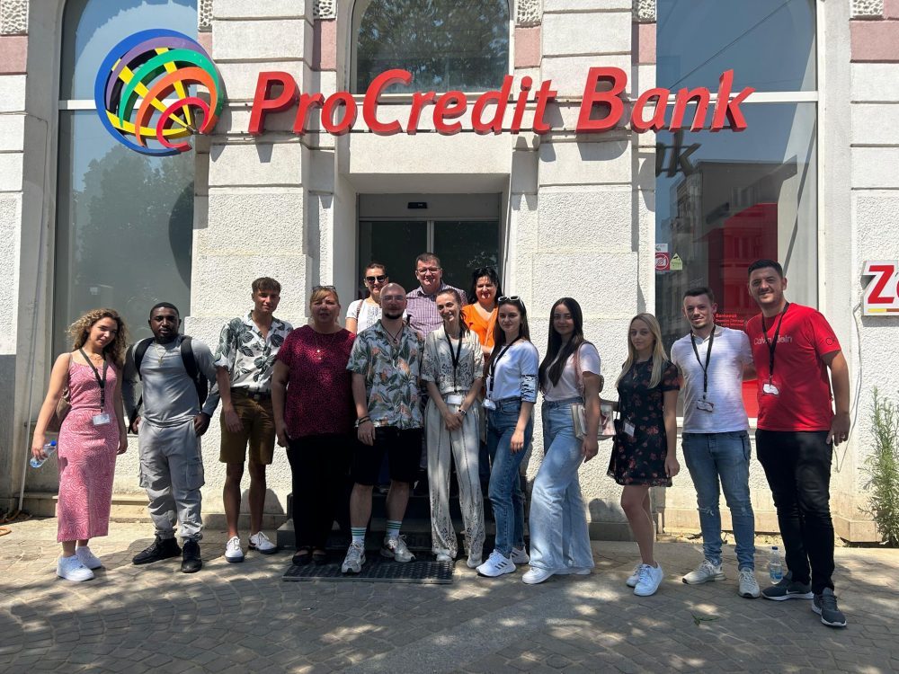 The visit of the students of the Unisum Summer University 2023 to ProCredit Bank