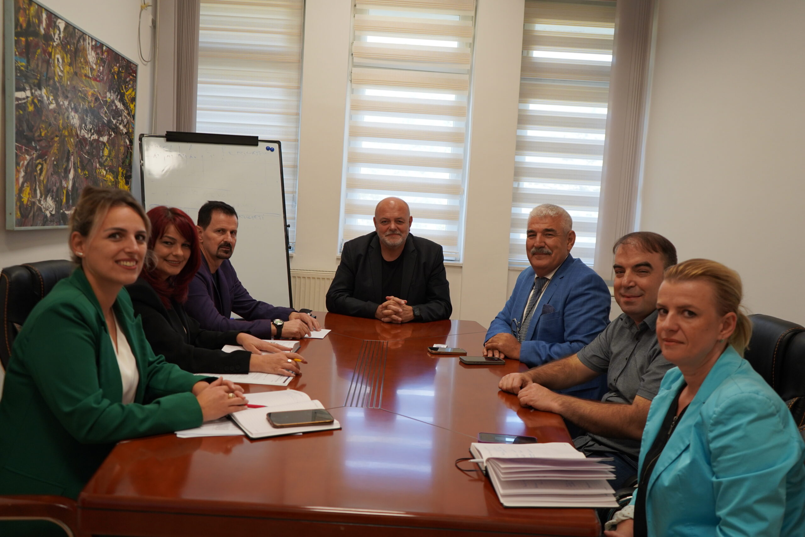 ORGANIZIMI I KONFERENCËS MULTIDISIPLINARE E ISRES NË UNIVERSITETIN “HAXHI ZEKA”