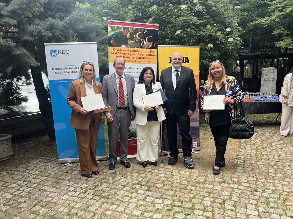 Përfaqësuesit e UHZ gjatë festimit të partnerëve në Iowa, USA