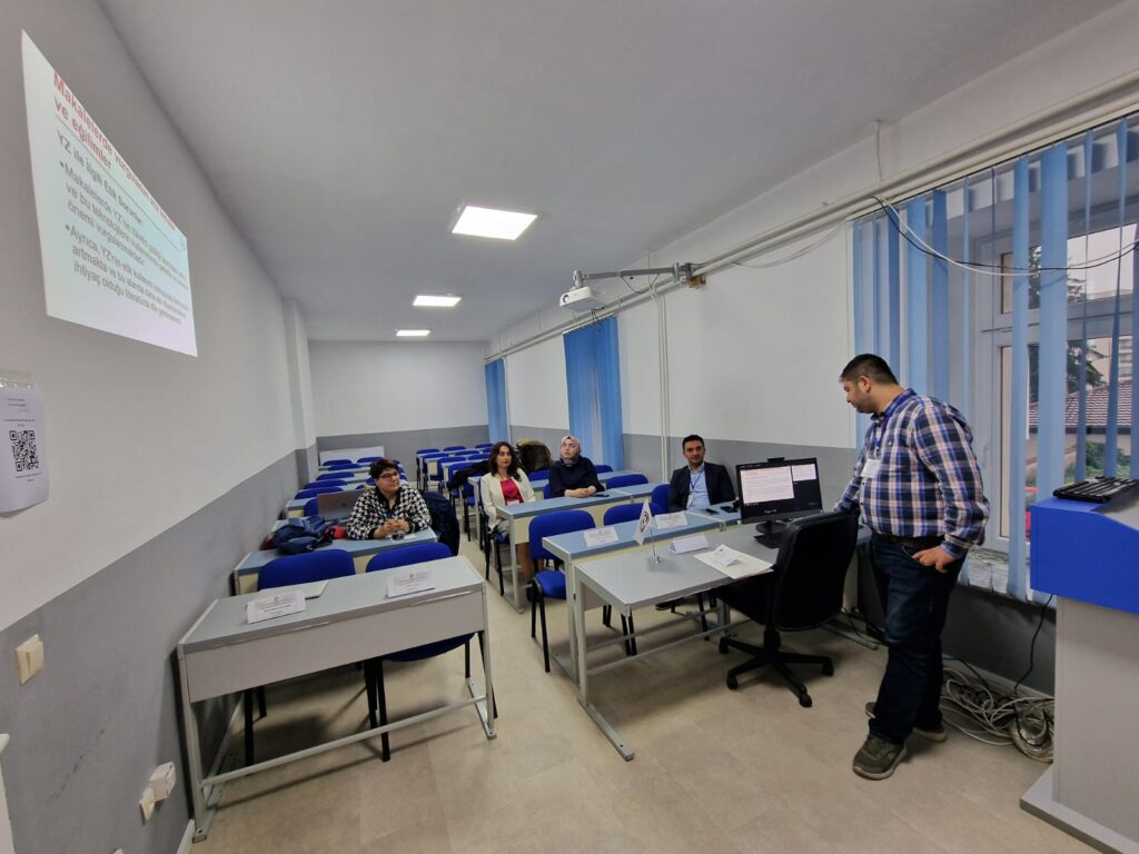 Pjesëmarrës të CIASOS 2024 në Universitetin “Haxhi Zeka”