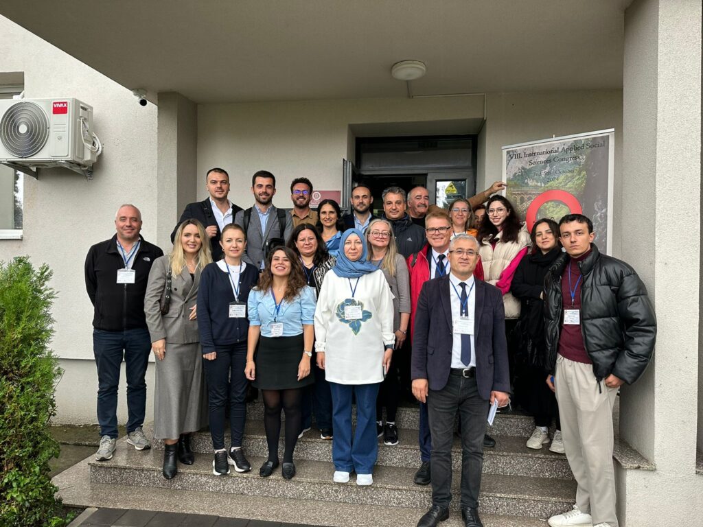 Pjesëmarrës të CIASOS 2024 në Universitetin “Haxhi Zeka”