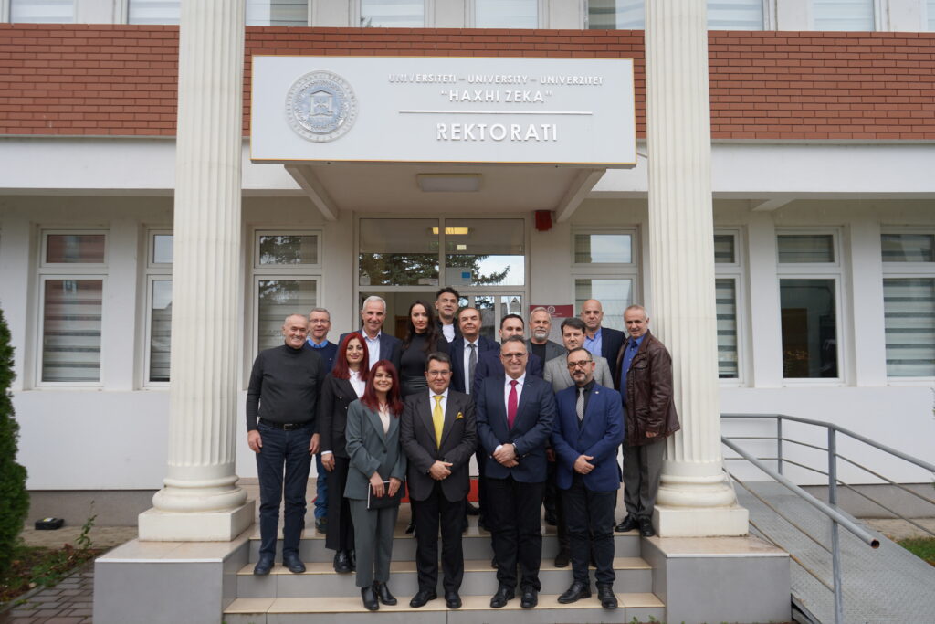 Paneli i diskutimit për arsimin artistik në Ditën e Alfabetit Shqip, Universiteti Haxhi Zeka