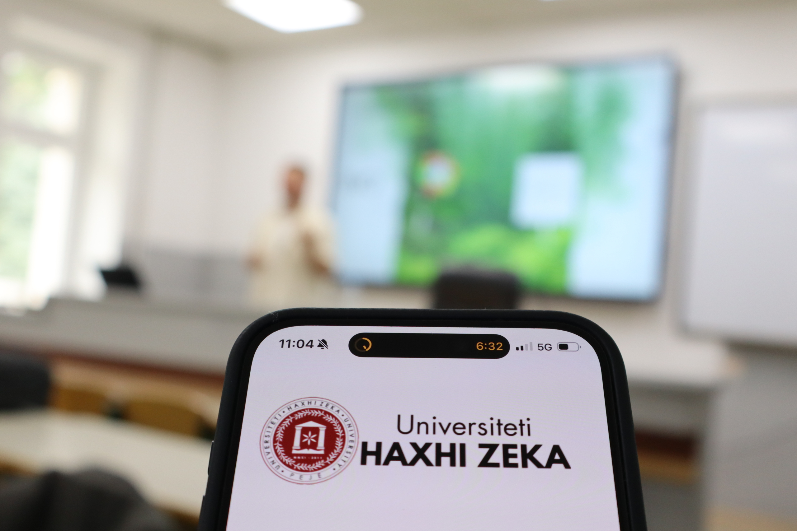 Studentët prezantojnë ide për biznese të gjelbra në UHZ, Pejë – Gara për Ide të Gjelbra