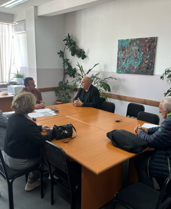 Përfaqësuesit e UHZ gjatë vizitës në SHMT “Rifat Gjota” në Pejë