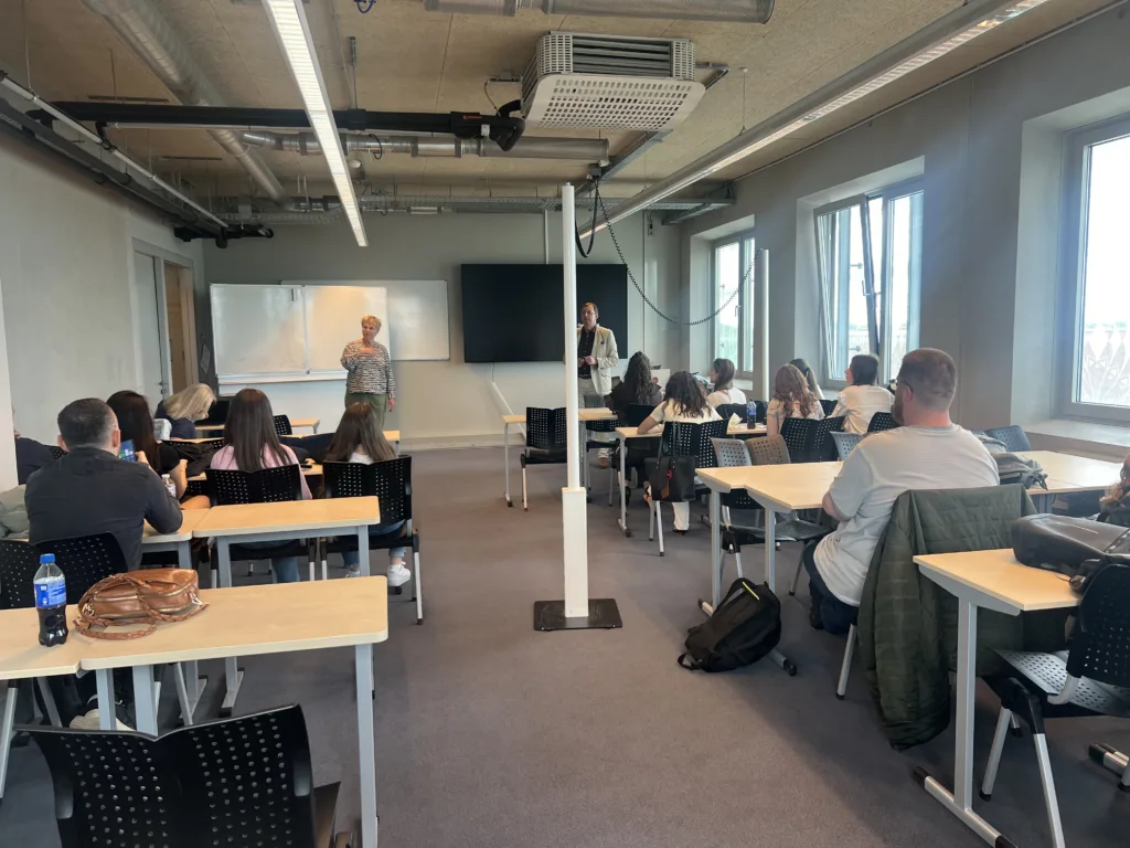 Studentët e Universitetit Haxhi Zeka në vizitë studimore në Saxion University, Holandë