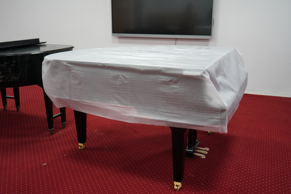 Donacion i një pianoje koncertale dhe dy pianino për Fakultetin e Arteve në Universitetin Haxhi Zeka nga Ministria e Kulturës