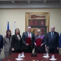 UNIVERSITETI “HAXHI ZEKA” DHE AKADEMIA E SHKENCAVE DHE ARTEVE TË KOSOVËS NËNSHKRUAJNË MARRËVESHJE BASHKËPUNIMI STRATEGJIK